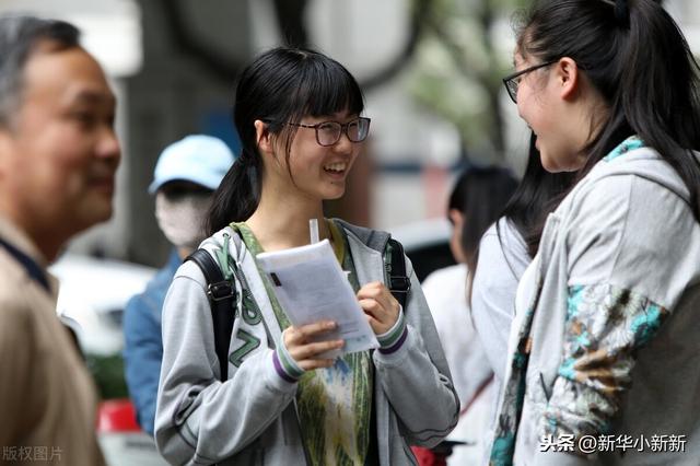 走單招好還是直接考?？坪?單招可以報考的學校)