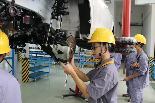 成都職業(yè)技術(shù)學(xué)院是本科嗎(成都工業(yè)職業(yè)技術(shù)學(xué)院是本科還是?？?