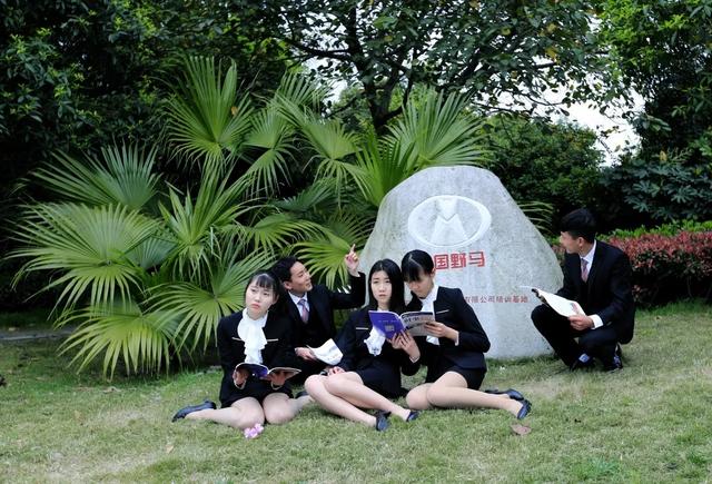 成都職業(yè)技術(shù)學(xué)院是本科嗎(成都工業(yè)職業(yè)技術(shù)學(xué)院是本科還是?？?