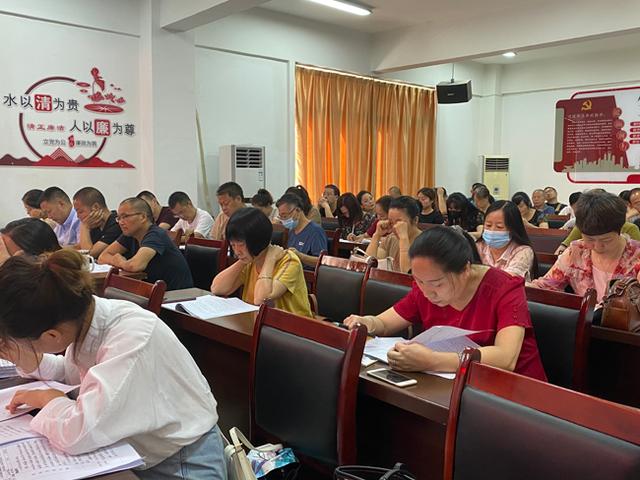 簡(jiǎn)陽(yáng)高級(jí)職業(yè)中學(xué)(四川簡(jiǎn)陽(yáng)高級(jí)職業(yè)中學(xué))
