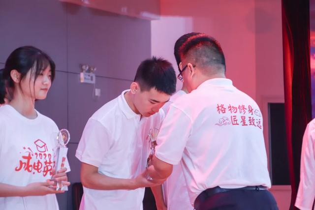 成都電子信息學校(成都電子信息學校學費)