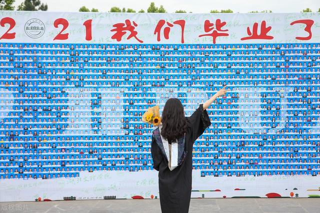 初中生讀什么學校好(上什么初中好)