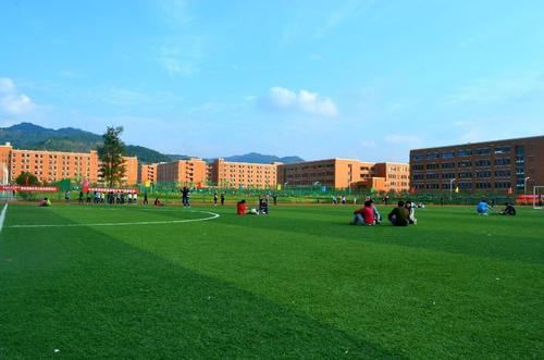 四川高鐵學(xué)校排名(全國高鐵學(xué)校排名)