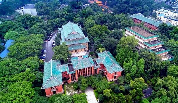 室內設計學校排名榜國內(河南室內設計學校排名榜)