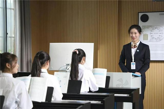 四川長江職業(yè)技術(shù)學校學費(四川長江職業(yè)技術(shù)學校學費一年多少)