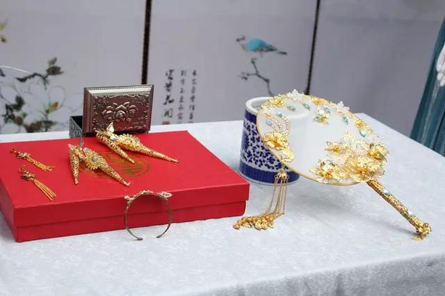 成都女子職業(yè)技術學校(成都航空職業(yè)技術學校)