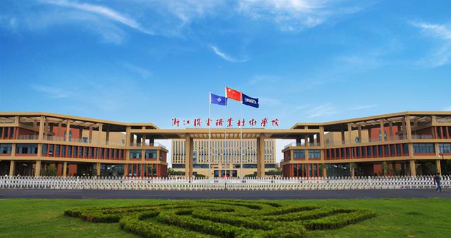成都不要分?jǐn)?shù)的職高(哪里的職高不要分?jǐn)?shù))