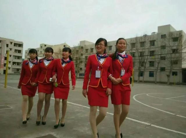 綿陽(yáng)學(xué)高鐵的學(xué)校地址(洛陽(yáng)高鐵乘務(wù)學(xué)校地址在哪里)