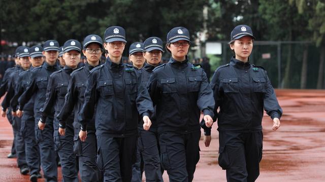 初中畢業(yè)上司法專業(yè)學(xué)校可以嗎(初中畢業(yè)的外語專業(yè)學(xué)校)