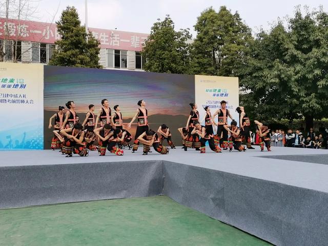 成都建筑職業(yè)中專(zhuān)學(xué)校(湖南建筑高級(jí)技工學(xué)校)