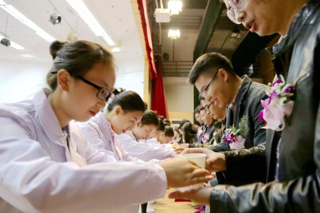 四川護理職業(yè)學(xué)院官網(wǎng)的簡單介紹
