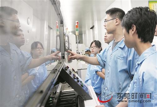 職業(yè)技術學校學什么專業(yè)好(職業(yè)技術學校學生特點)