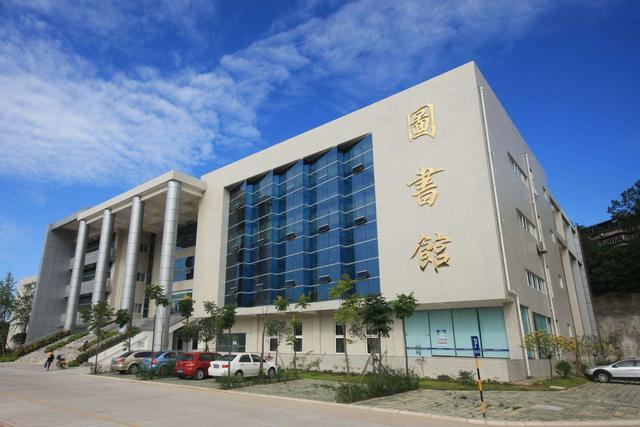 四川城市職業(yè)技術學校學費(四川城市職業(yè)技術學校教務網)