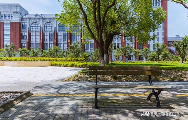 關(guān)于四川哪個護理學(xué)校比較好的信息