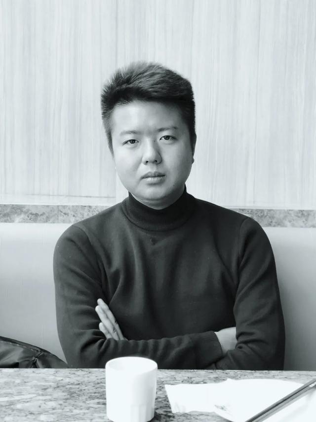 成都藝術(shù)職業(yè)學(xué)院學(xué)費(成都藝術(shù)職業(yè)學(xué)院鄧一)