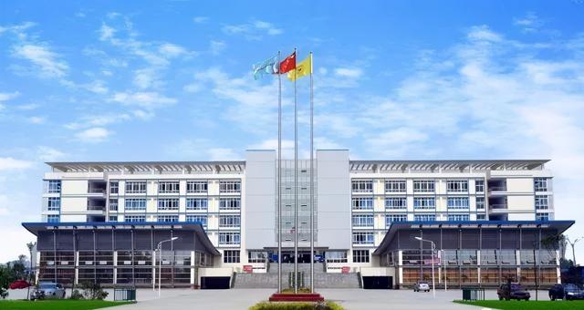 四川省綿竹市職業(yè)中專學校(四川省綿竹市職業(yè)中專學校地址)