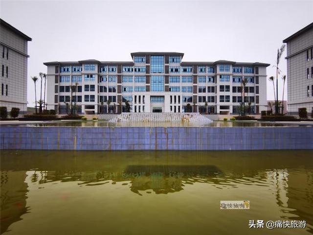 自貢職高學校(自貢職高學校名稱)