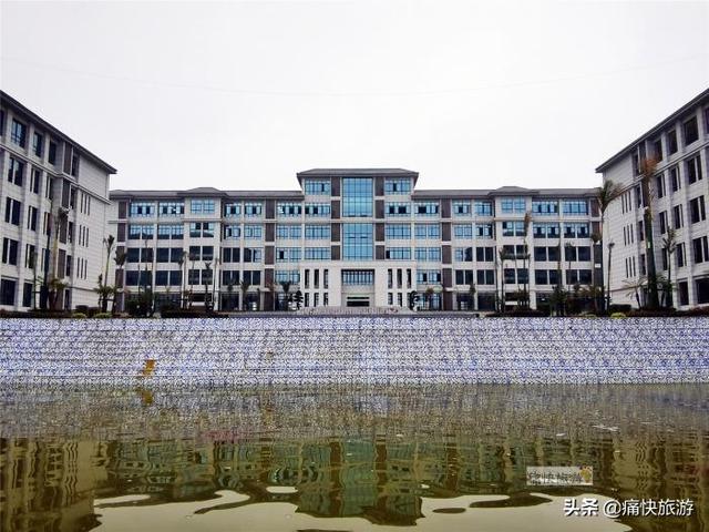 自貢職高學(xué)校(自貢職高學(xué)校名稱(chēng))