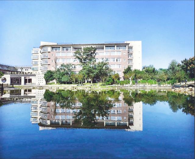 成都科技職業(yè)學校官網(wǎng)(成都農(nóng)業(yè)科技職業(yè)學校官網(wǎng))