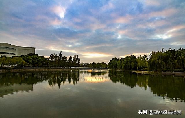 成都航空類學校排名(成都航空職業(yè)學校排名)