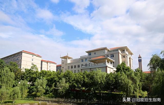 成都的航空學校怎么樣(成都旅游航空職業(yè)學校怎么樣)
