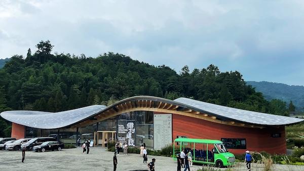 樂山市新世紀技工學校(樂山商務學校怎么樣)