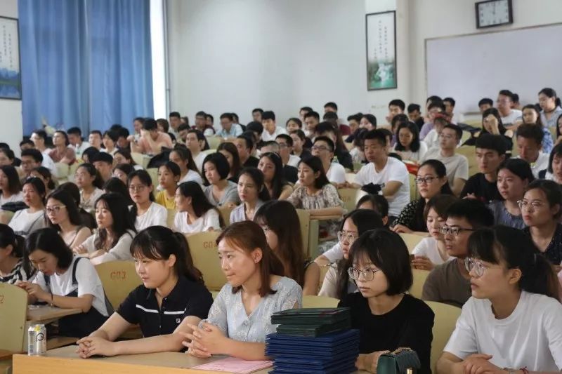 初中畢業(yè)生學(xué)口腔專業(yè)學(xué)校(初中五年制大專口腔專業(yè))圖2