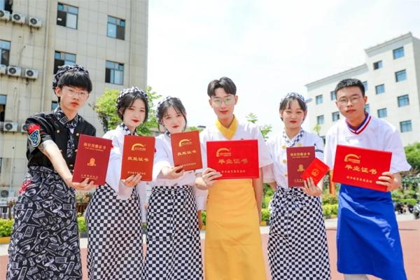 初中畢業(yè)可以讀什么技術學校(初中畢業(yè)可以讀什么專業(yè))