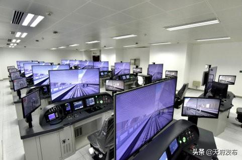 成都建設技工學校學費多少錢(成都圣亞技工學校學費多少)