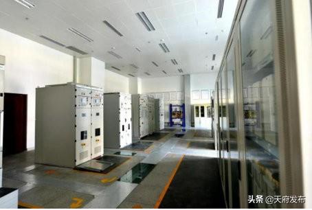 成都建設技工學校學費多少錢(成都圣亞技工學校學費多少)
