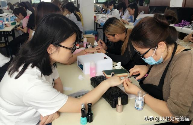 包含女生學歷低學什么技術的詞條