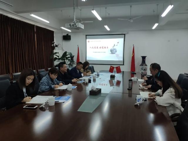 成都高級(jí)職業(yè)中學(xué)(成都高級(jí)職稱評(píng)審條件和材料)