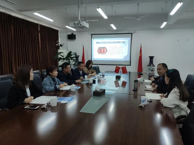 成都高級(jí)職業(yè)中學(xué)(成都高級(jí)職稱評(píng)審條件和材料)