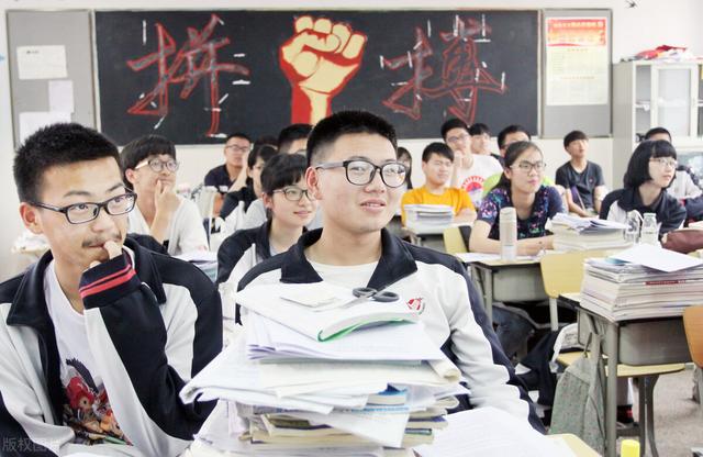 高職單招報(bào)名條件(高職單招必須是應(yīng)屆生嗎)